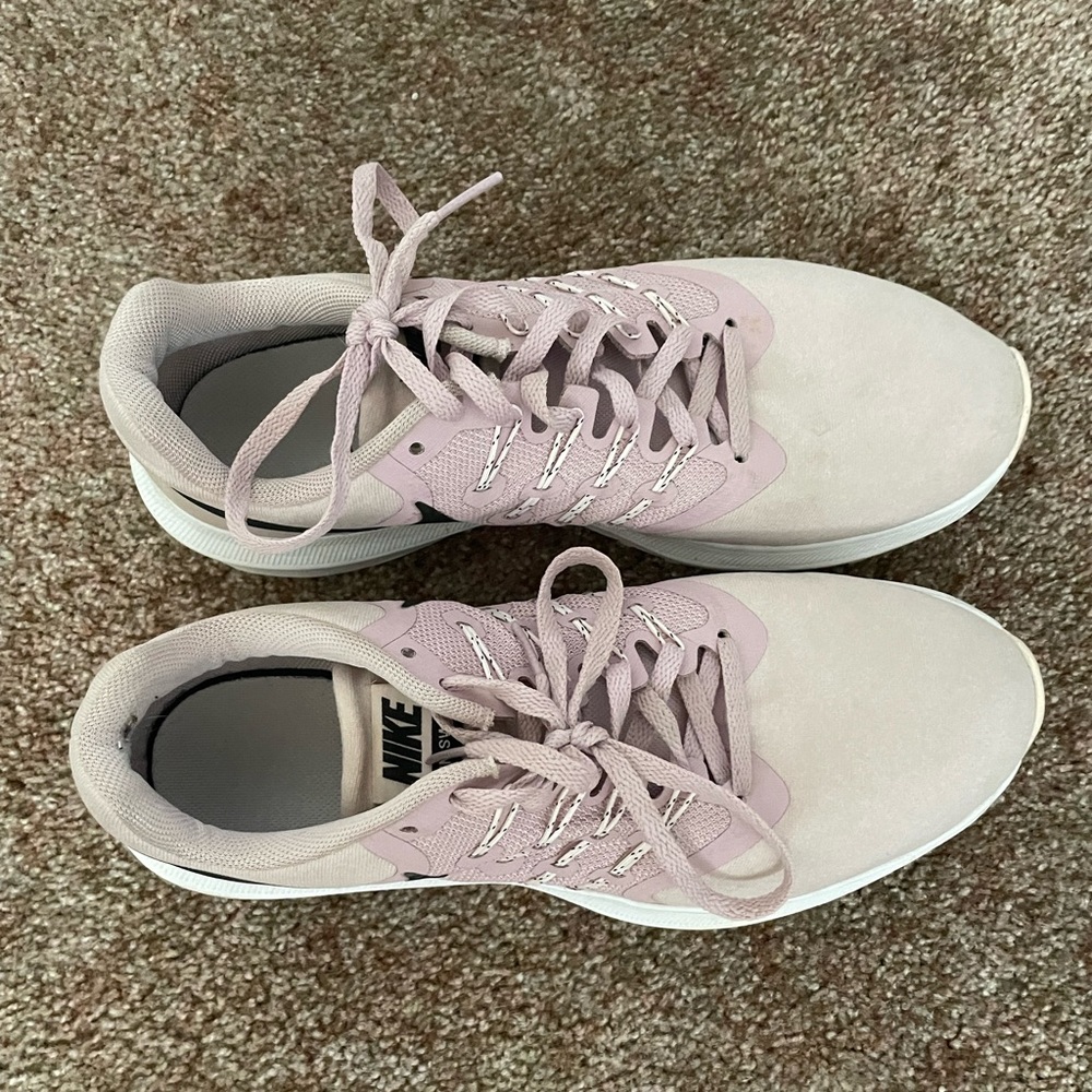 nike purple pink shoes